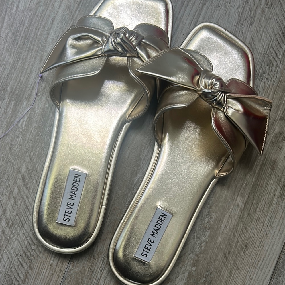 Steve Madden Metallic Gold Bow Slide Sandals